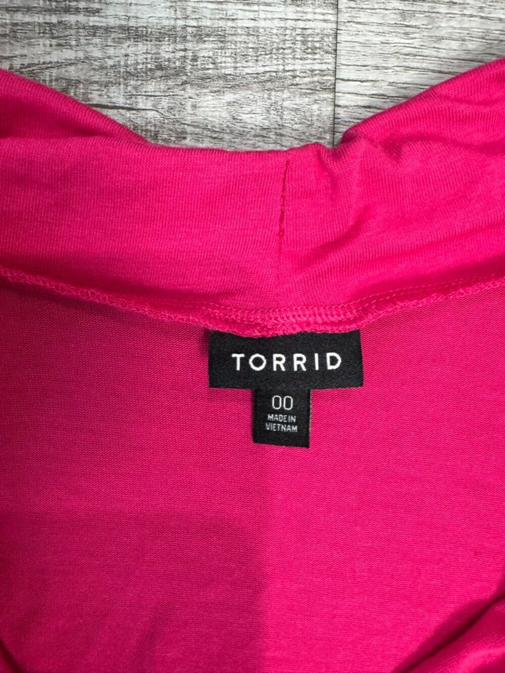 Torrid Magenta Drape Front Jersey Sleeveless Top Size 00/Medium I30 - Picture 3 of 6
